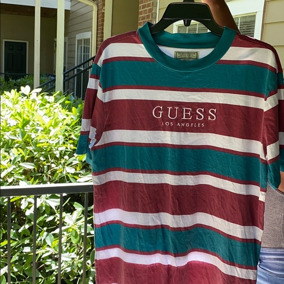 Men’s guess Shirt - Picture 2 of 3